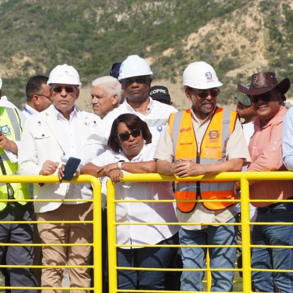 INDRHI realiza con éxito pruebas en compuertas y otros componentes de la presa Montegrande