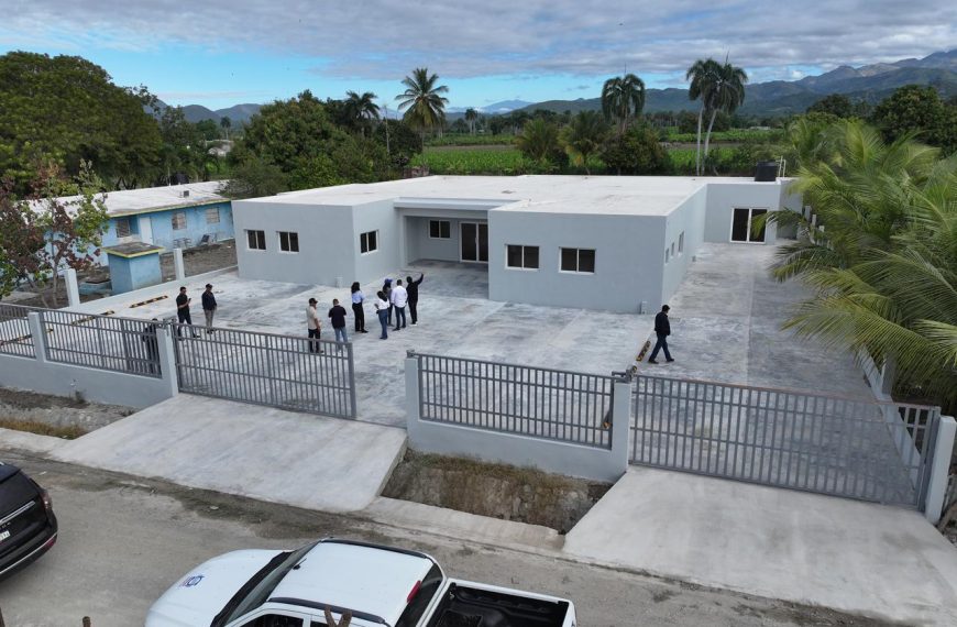 Director del INDRHI inspecciona el avance de obras hidráulicas en Azua, Barahona y Pedernales