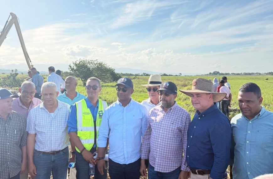 Ministro de Agricultura destaca trabajo del INDRHI en atención al riego