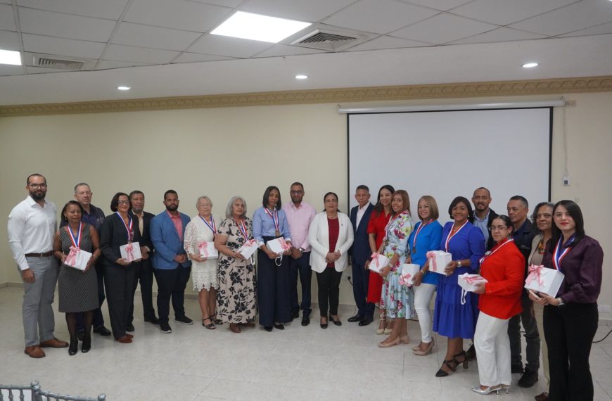 INDRHI promueve reflexión sobre brechas de género en el sector agropecuario; reconoce colaboradoras