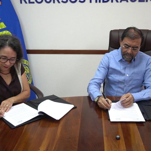 INDRHI e IICA firman convenio de cooperación para fortalecimiento agrícola y el bienestar rural