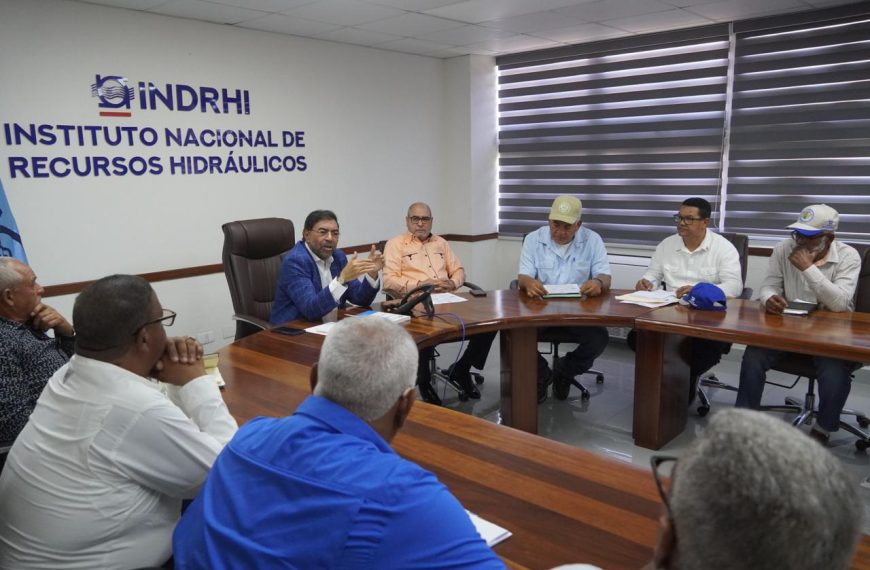 INDRHI se reúne con el Consejo Nacional de Regantes para fortalecer coordinación del sector riego