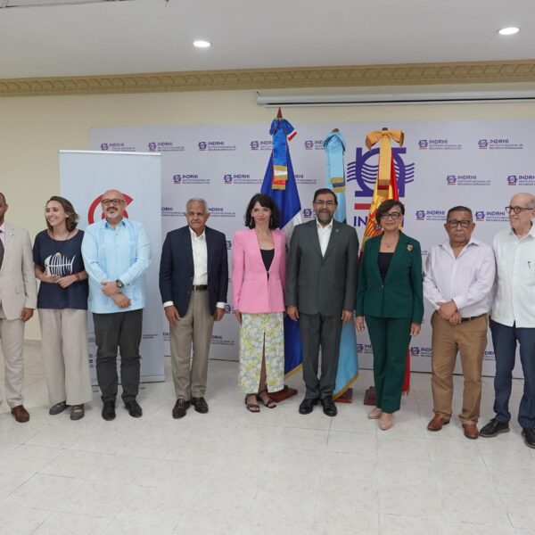 INDRHI lanza red nacional para monitorear la calidad del agua, con apoyo de la cooperación española