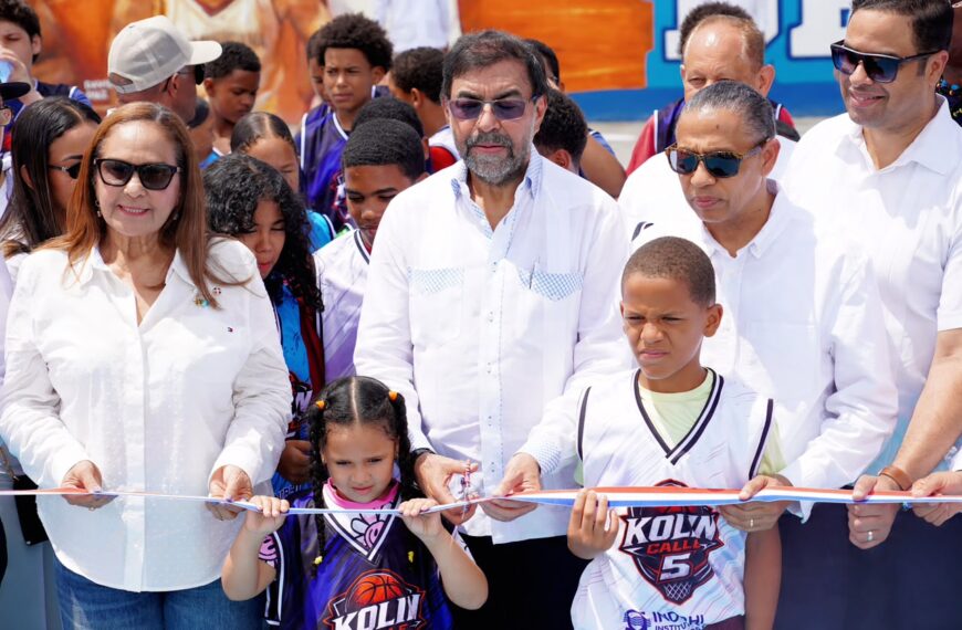 INDRHI entrega segunda etapa de la cañada Grande, inaugura Regional Cibao Nordeste y pone en servicio flotilla de equipos para apoyo al sector agropecuario