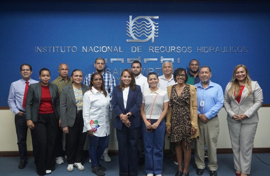 INDRHI fortalece capacidades técnicas del equipo del Programa de Modernización del Sector Agua con taller sobre aspectos ambientales y sociales