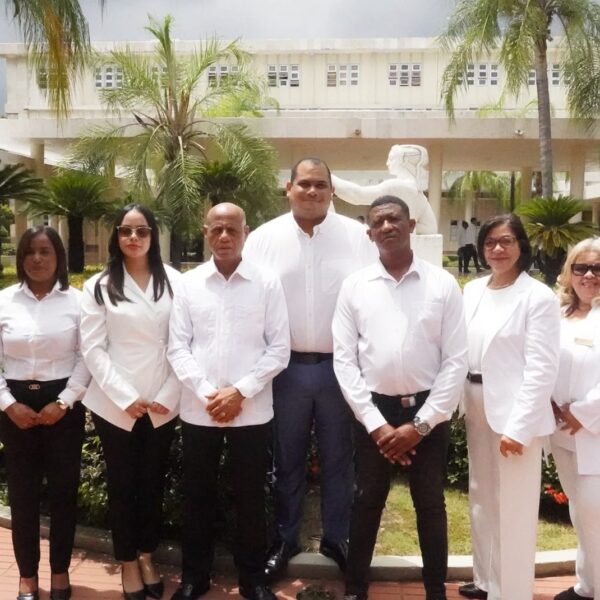 INDRHI continúa compromiso con la transparencia al juramentar su Comisión de Integridad