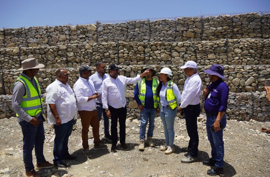 Gobierno adjudica RD$420 millones para ejecutar nuevas obras hidráulicas en Puerto Plata y Espaillat, a través del INDRHI