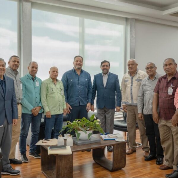Ministerio de Medio Ambiente, INDRHI y Consejo Nacional de Regantes coordinarán intervenciones en sistemas de riego